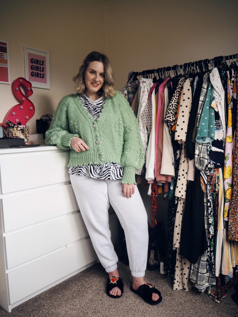Five Ways To Wear Sweatpants 3