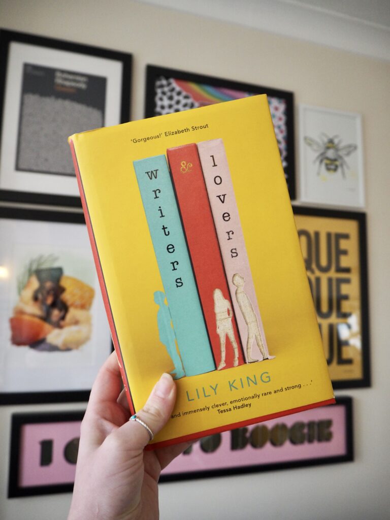 Mini Book Reviews - Writes & Lovers